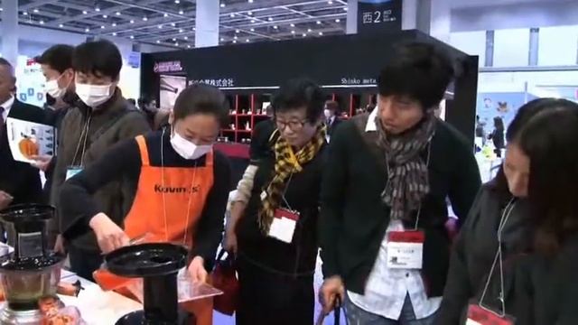 Kuvings Whole Slow Juicer Exhibition смотреть онлайн