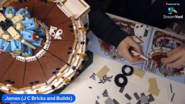 Mould King 11011 Carousel Live Build Part 6