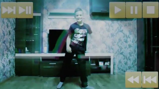 Артем, как отдельный вид танца:) Закулисье. Мокрые кроссы. Начало/ Artem individual dance. Backstag смотреть онлайн
