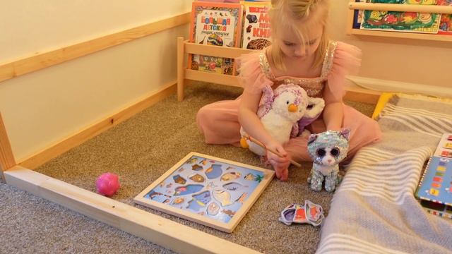 Котенок ищет маму, изучает цвет и овощи I Pretend play (in russian) смотреть онлайн