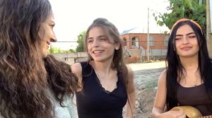 Trio Mandili - Heri bicho