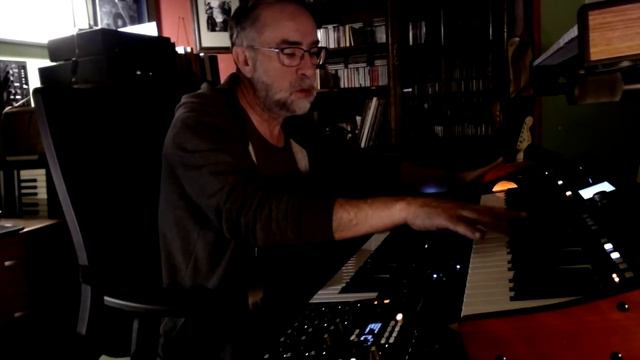 Klaus Schulze Tribute III by Mindphaser смотреть онлайн