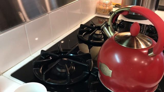 Teapot Whistle смотреть онлайн