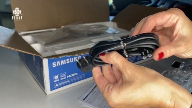 SAMSUNG 23.5” CF396 Curved Computer Monitor Review смотреть онлайн