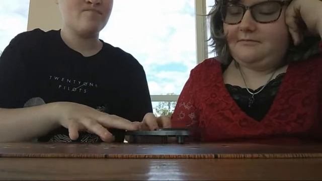 Ouiji Board time 2 ft Leafy skittles смотреть онлайн