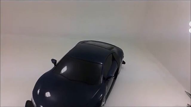 R8 Audi Maisto escala 1/10 controle remoto смотреть онлайн