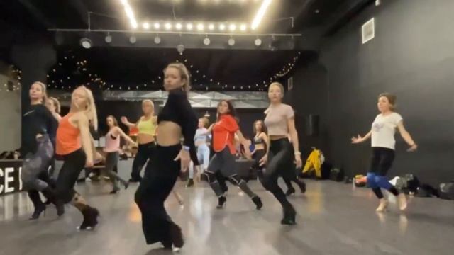 Strip plastic dance | ЯАVЬ - ПРИДУМАЮ | смотреть онлайн