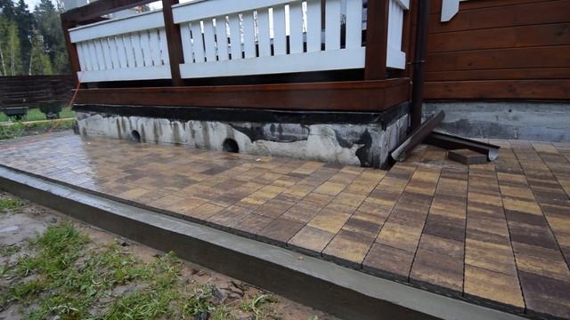 Штейнгот - тротуарная плитка жёлто-коричневая . Примеры укладки . смотреть онлайн