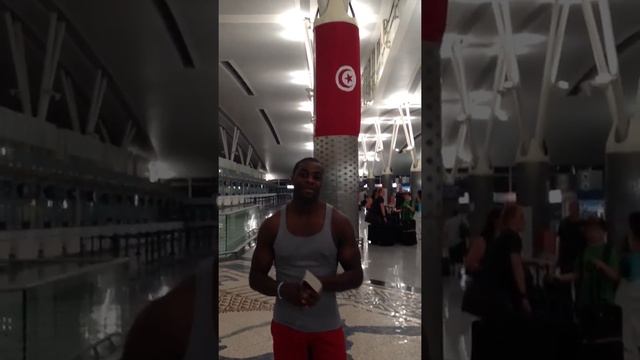 Tunisia Airport смотреть онлайн