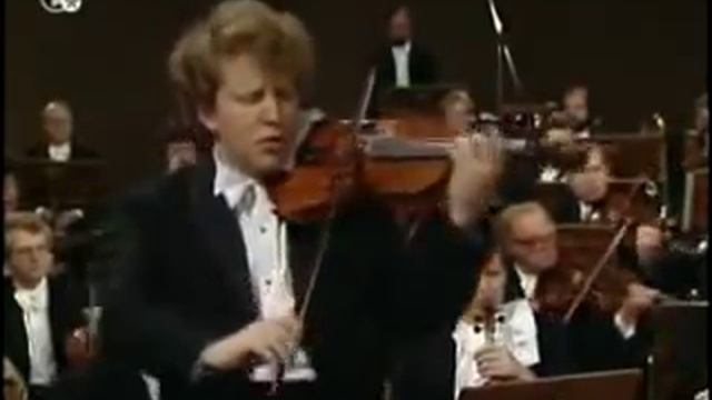 Shlomo Mintz - Wieniawski: Violin Concerto No.2 in D minor, Op.22 смотреть онлайн