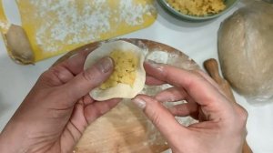 ?Самый быстрый способ лепки вареников. Точно не расклеятся при варке!