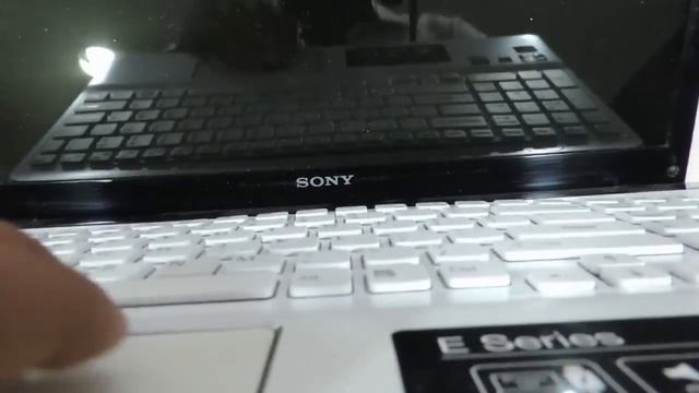 Sony Vaio e Series Laptops SVE15 How to replace the keyboard easy diy method смотреть онлайн