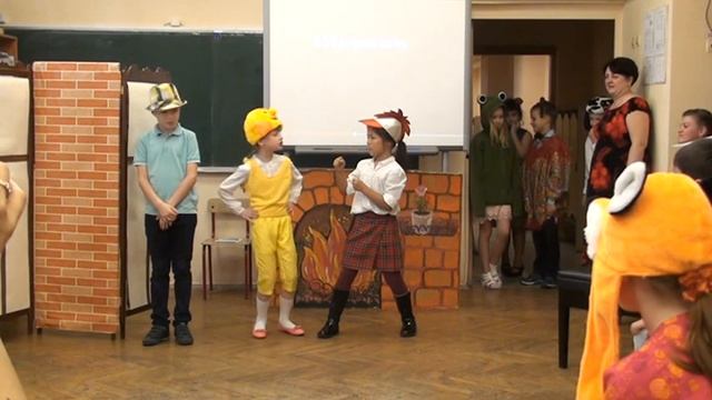 2 "Б" класс. Спектакль "Колобок" на французском языке. смотреть онлайн