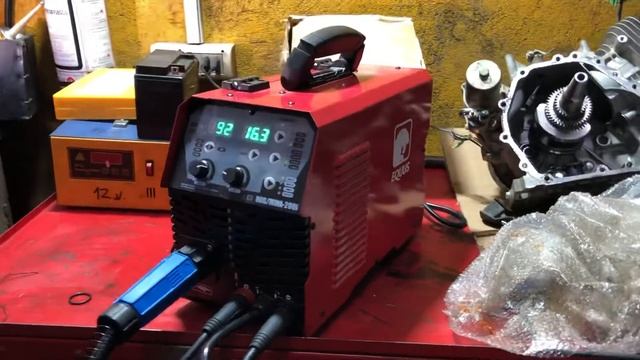 Soldadora Equus Inverter MIG-MMA-TIG LIFT 3 en 1 200A смотреть онлайн