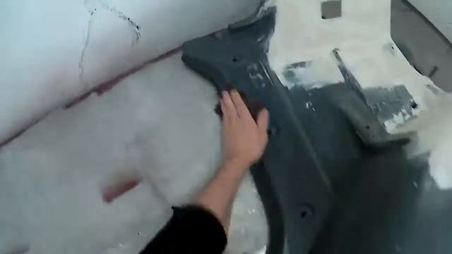 Автомобиль// МАН//. Подготовка пластика к покраске продолжается. смотреть онлайн