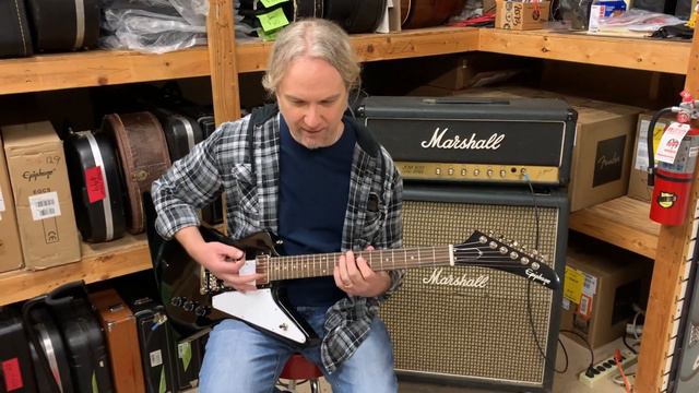 2020 Epiphone Explorer & Flying V смотреть онлайн