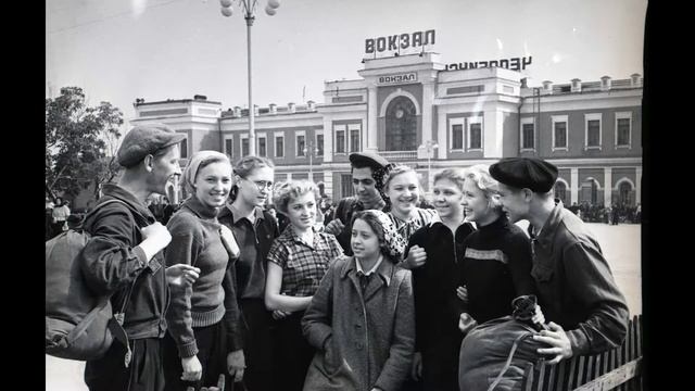 С ДНЁМ РОЖДЕНИЯ КОМСОМОЛ смотреть онлайн