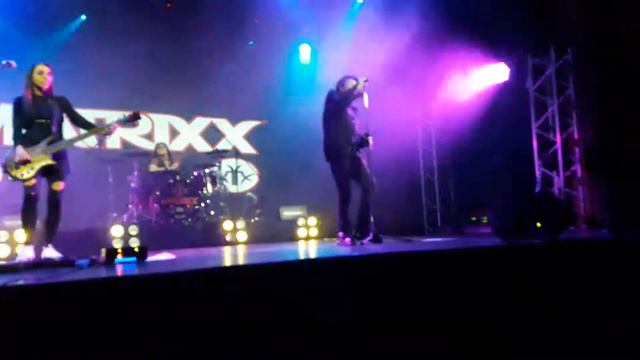 Глеб Самойлов & The Matrixx - Танцуй (Казань, январь 2018 г.) смотреть онлайн