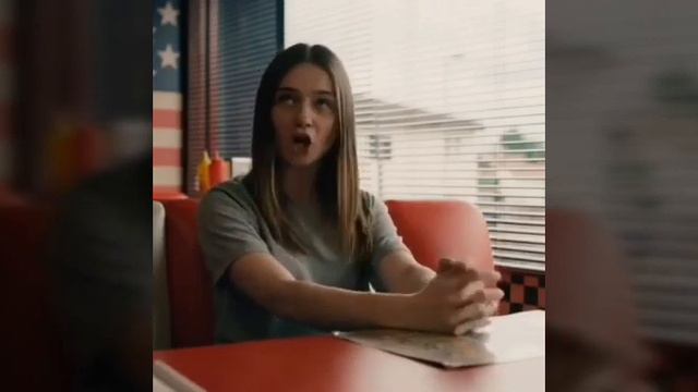 Jessica Barden (Alyssa) and Alex Lawther (James) HOT COUPLE MOMENT смотреть онлайн