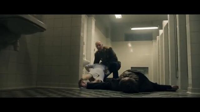 Female Spy Get Neck Snap, Killed By Assassin смотреть онлайн