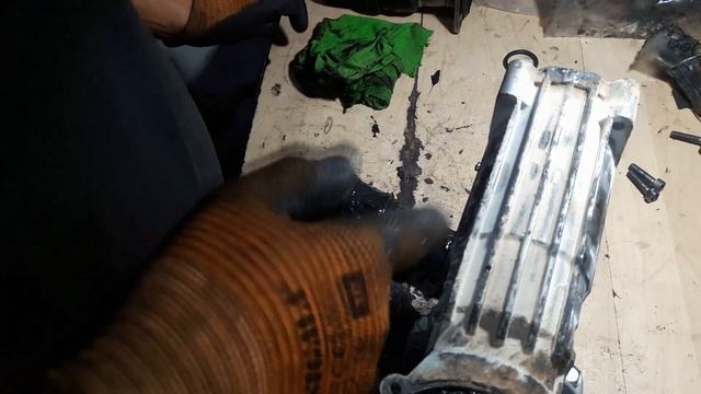 Отбойный молоток Bosch GSH 11 E - исправляем косяки РУКОЖОПОВ! смотреть онлайн