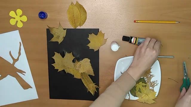 Творческая работа. Осенняя аппликация. Творческий мастер-класс для детей и родителей. смотреть онлайн