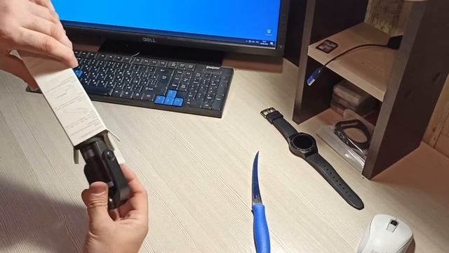 Распаковка Монопод трипод Xiaomi Mi Selfie Stick Tripod Bluetooth FBA4107CN смотреть онлайн