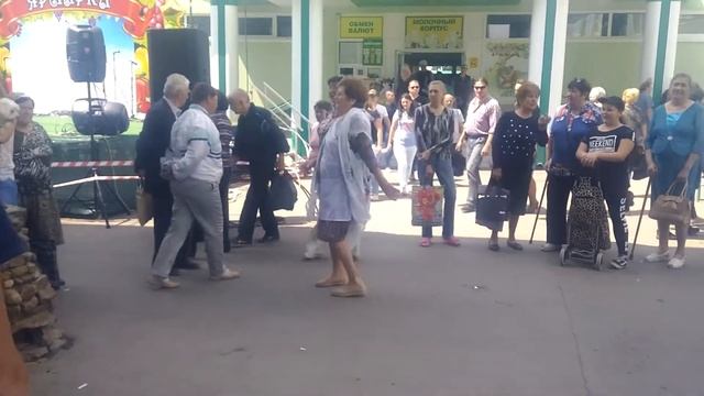 Танцы в Тирасполе на Зеленом рынке 20 Мая 2018 Ч 4 смотреть онлайн