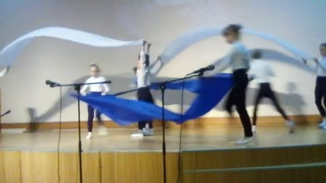 Танец с полотнами. Российский флаг. смотреть онлайн