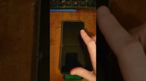 Samsung Galaxy Z Flip 4, проблема с экраном.