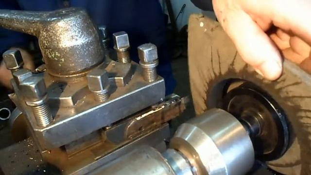 Фрикционное кольцо для снегоуборщика (ЧАСТЬ ВТОРАЯ) на токарном станке. смотреть онлайн