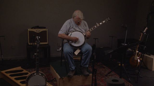 2004 Gibson Earl Scruggs Standard Banjo VS 1996 Gibson Earl Scruggs 49 Classic Banjo with Geoff Hoh смотреть онлайн
