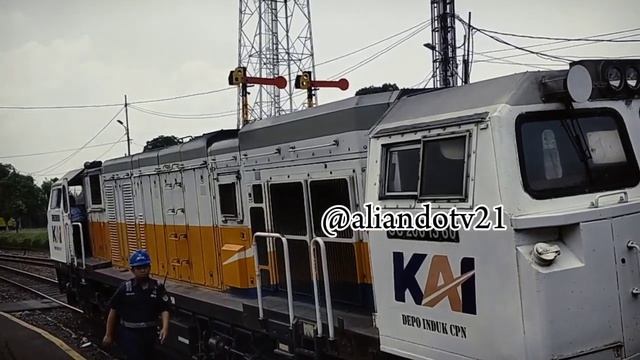 KERETA API ARJONO EKSPRES KELAS EKSEKUTIF HARGA Rp. 75.000,- DARI SIDOARJO TURUN MALANG KOTA BARU смотреть онлайн