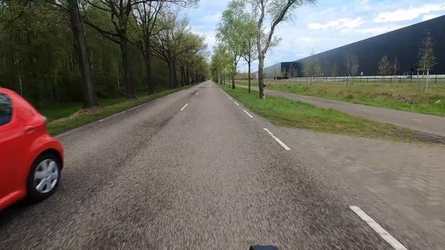 POV Driving and topspeed oldtimer FAST Honda Mb 125CC Athena moped 2 stroke classic 4K 60FPS смотреть онлайн