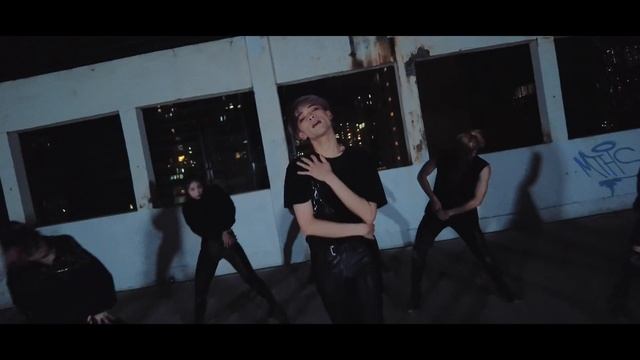 [?????-????] Stray Kids (스트레이키즈) '거미줄(VENOM)' dance cover | giiovodancehk смотреть онлайн