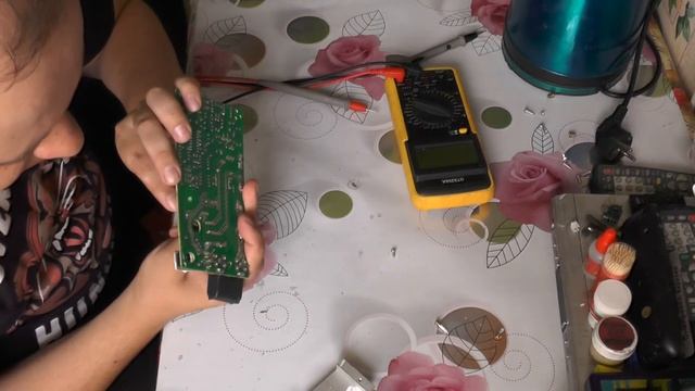 Индукционная плитка Lan Deng, ремонт. смотреть онлайн