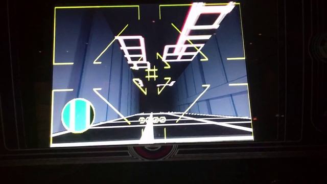 Space Paranoids arcade game by Rogue synapse смотреть онлайн