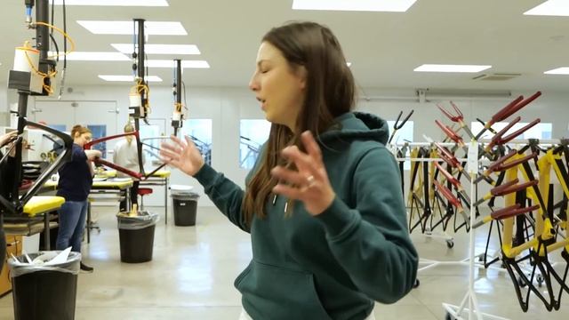 Экскурсия на фабрику велосипедов Ridley смотреть онлайн
