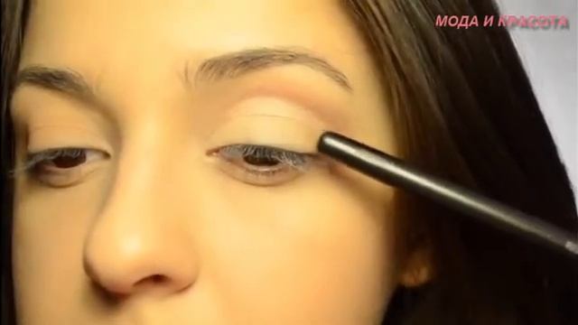 Уроки Макияжа! - Как сделать макияж нависшего века! смотреть онлайн