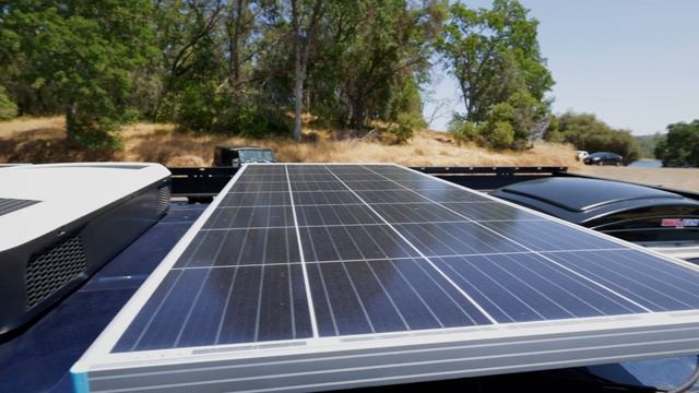 2021 All Wheel Drive TRANSIT 150 Medium Roof. смотреть онлайн