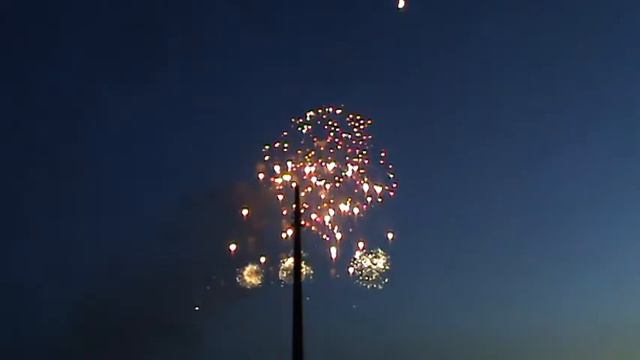 Салют на поклонной горе - Salute to the Poklonnaya Hill смотреть онлайн