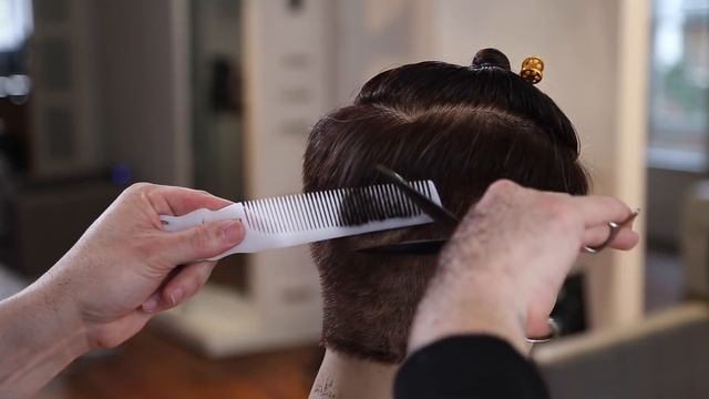 DAVID BECKHAM Haircut Tutorial - Mens Disconnected Undercut Haircut Step by Step | MATT BECK VLOG 3 смотреть онлайн