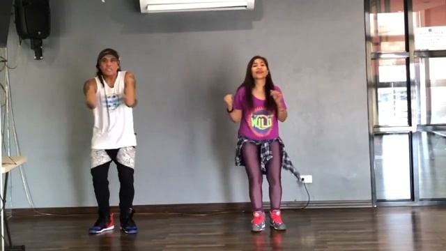 IN THE SUMMERTIME BY SHAGGY |REGGAETON| ZUMBA | KEEP ON DANZING (KOD) смотреть онлайн