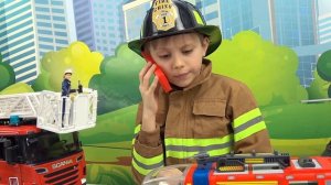 Трансформеры пожарные и РОБОТЫ ПОЕЗДА - Пожарный Даник и МАШИНКИ для детей