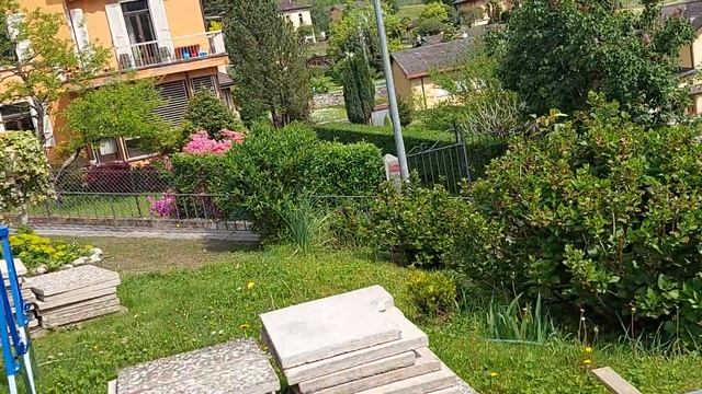 осторожно плоская крыша, 3 слоя руберойда + слой утеплителя пенопласт, смола... Швейцария. смотреть онлайн