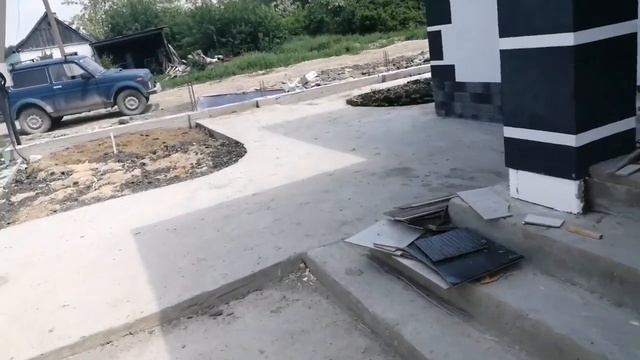 С хорошими новостями возвращаемся со стройки домой. смотреть онлайн