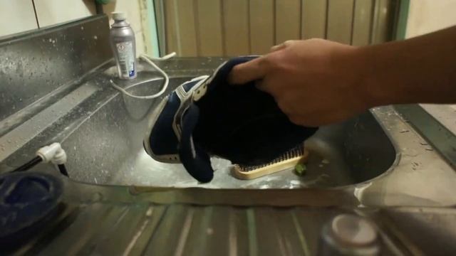 REEBOK AQ 9110 VS BAMA RENOVATOR смотреть онлайн