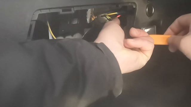 Замена лампы в багажниом отсеке Chery Tiggo 7 Pro.