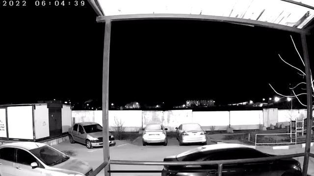 По аэродрому в Энгельсе нанесён удар беспилотником, сообщается о повреждении двух самолётов. смотреть онлайн