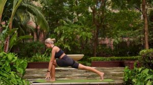 Активная короткая йога на ВСЁ ТЕЛО [йога 15 минут] | YOGA ISLAND